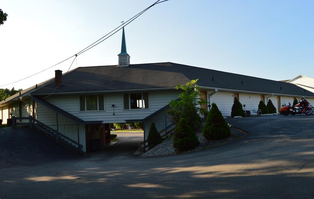 New World Inn Barre Esterno foto