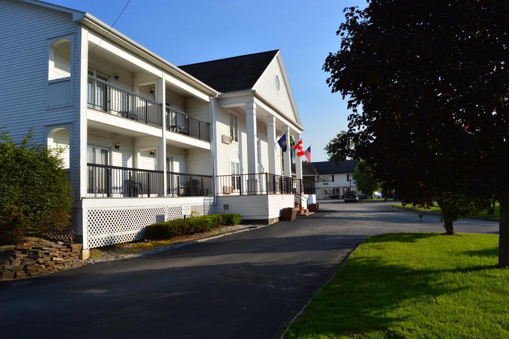 New World Inn Barre Esterno foto