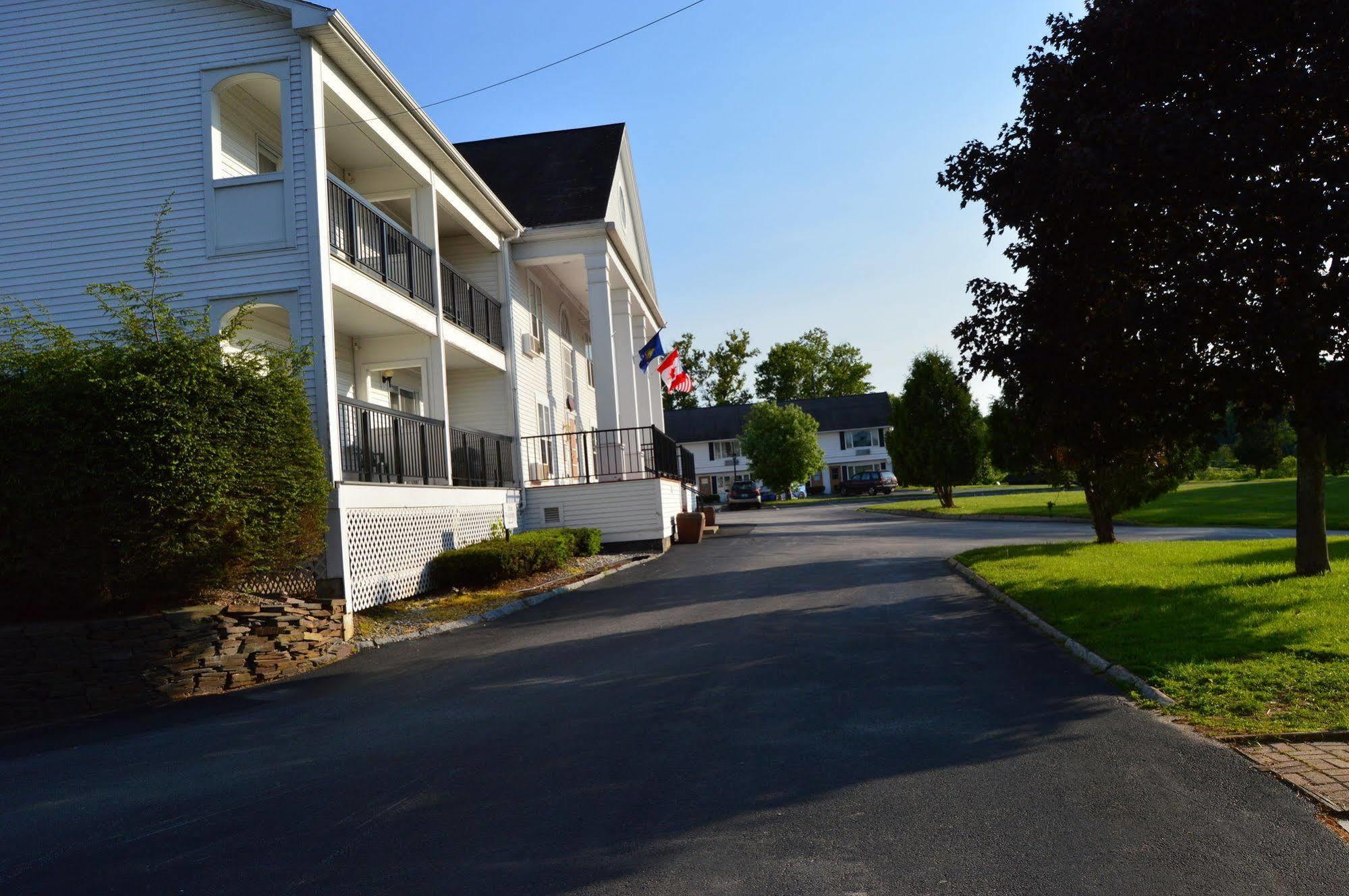New World Inn Barre Esterno foto