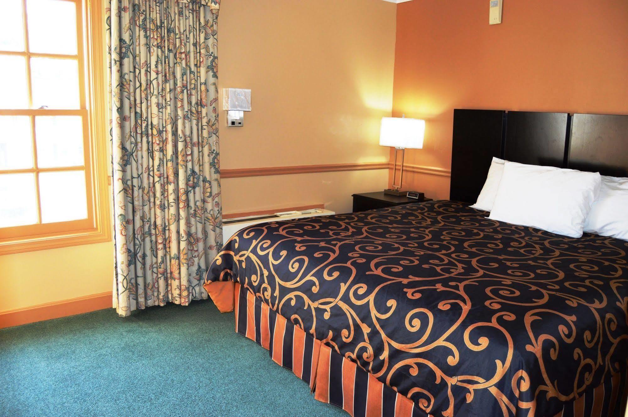 New World Inn Barre Esterno foto
